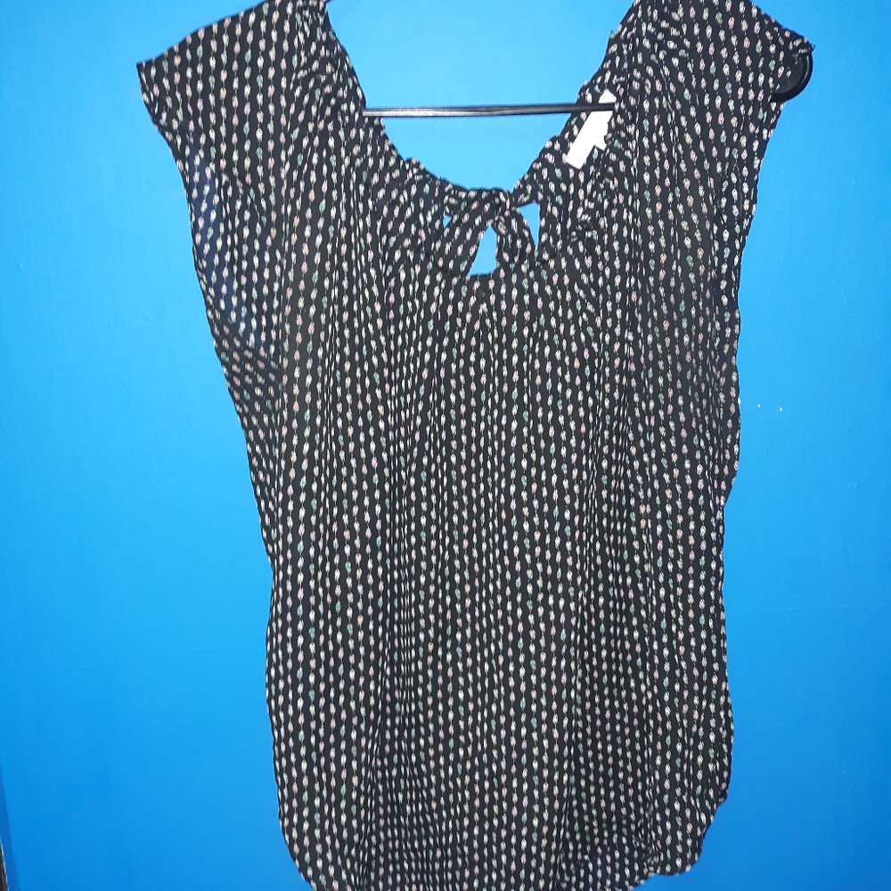 LC Lauren Conrad Pleated Peasant Top